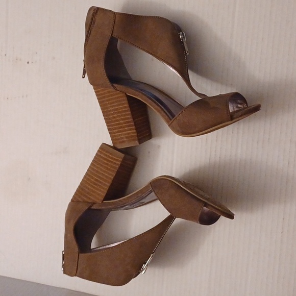 4/$80 Brown Suede Heeled Sandals - Size 7.5 - Picture 3 of 8